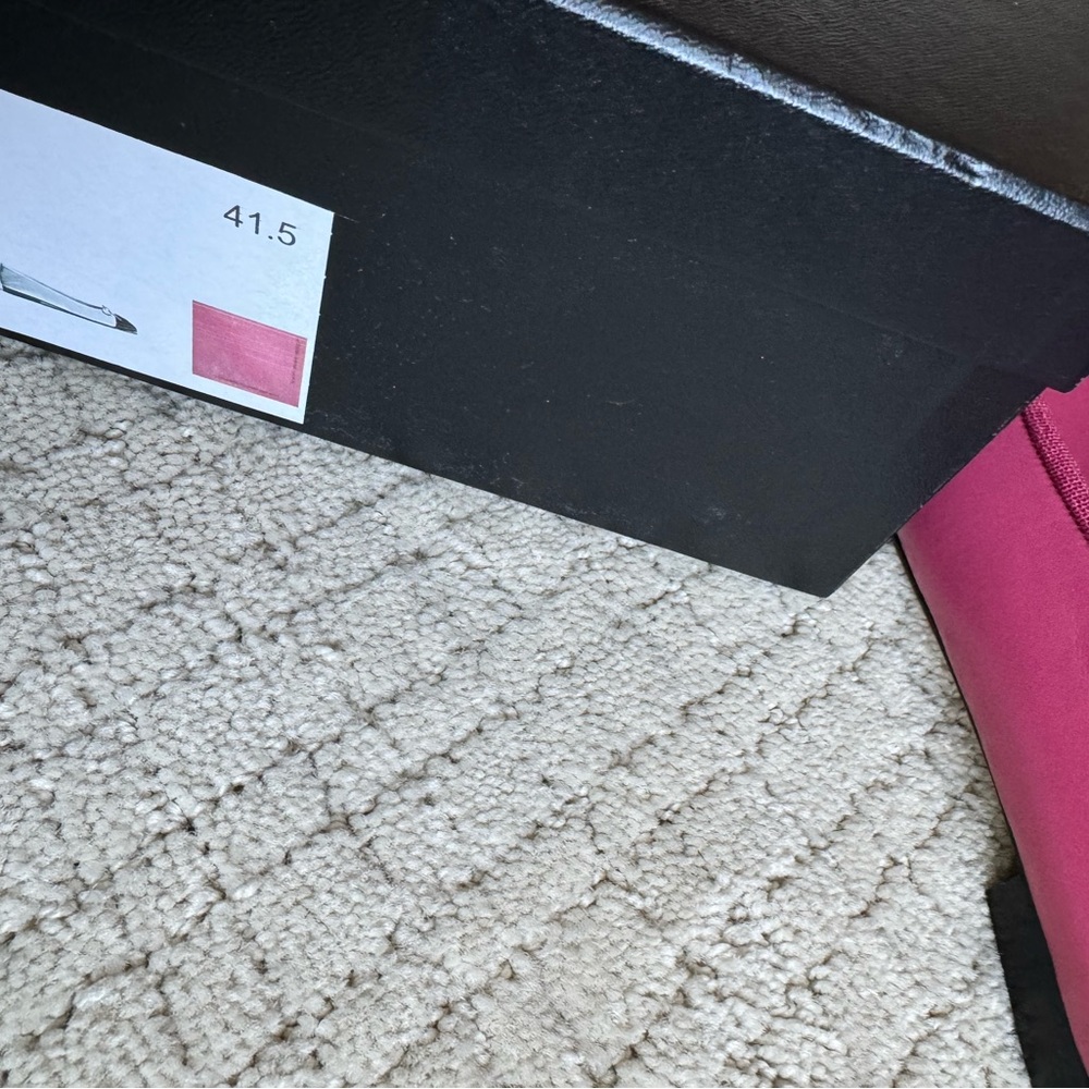 CHANEL Fuchsia Leather Ballet Flats 41.5 - Picture 8 of 8